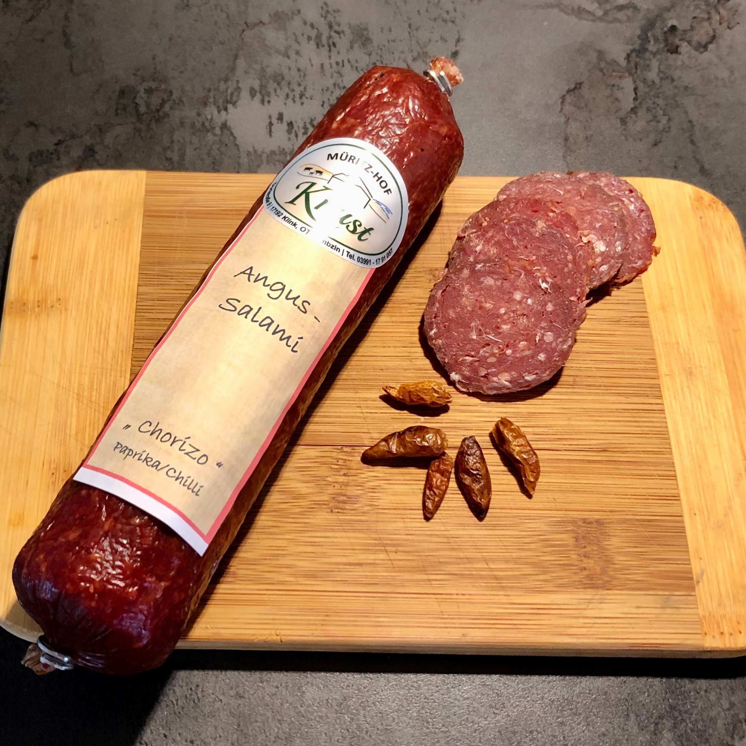 Rindersalami mit leichter Schärfe