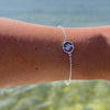 silber armband als video vor wasser